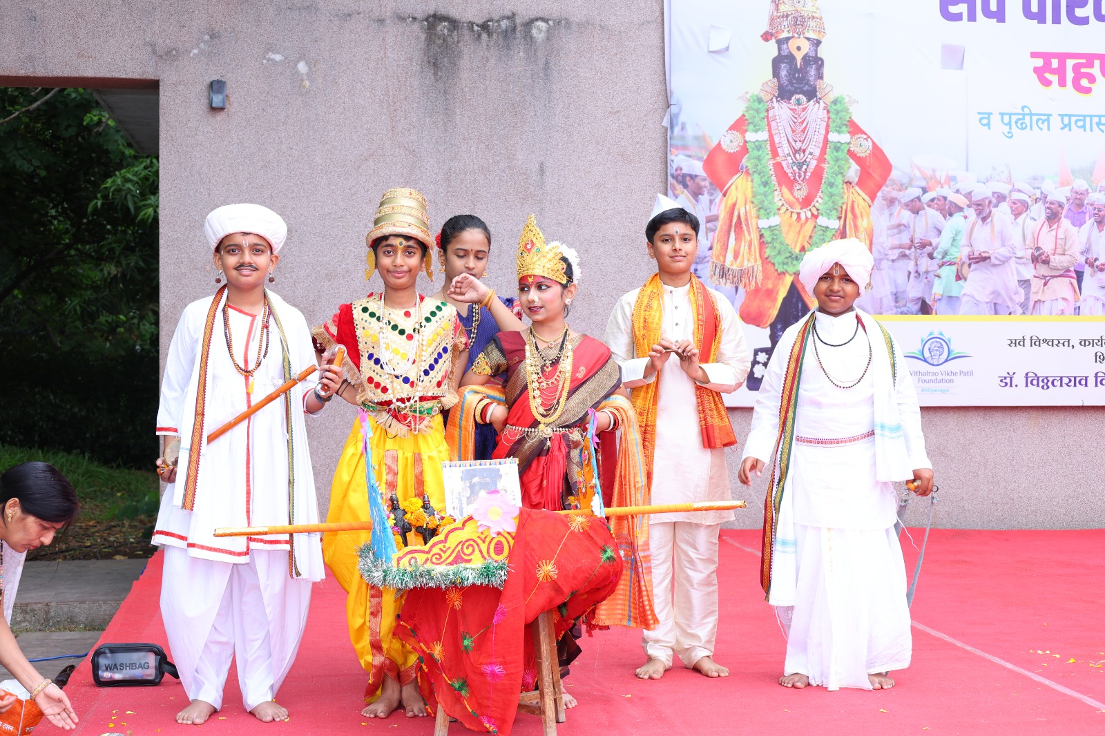 Dindi procession 